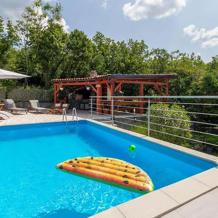 Lovely In With Sauna Holiday home Crikvenica