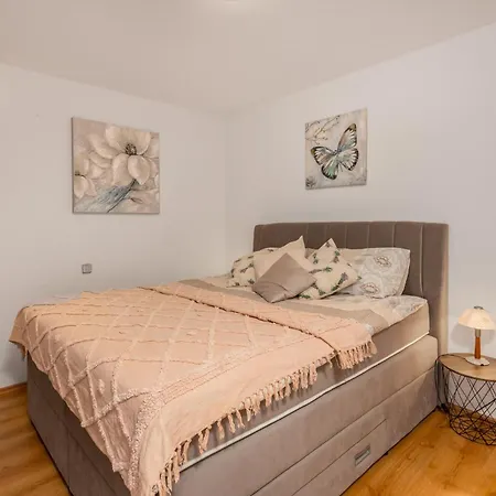 Lovely In With Sauna